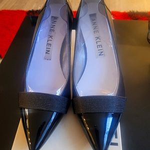 Anne Klein Black pumps brand new size 10